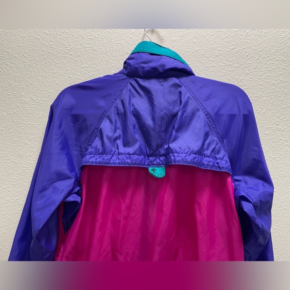 Vintage Columbia Women's Windbreaker Jacket Tuck-Away Hood Zipper Pocket Medium - Picture 7 of 10